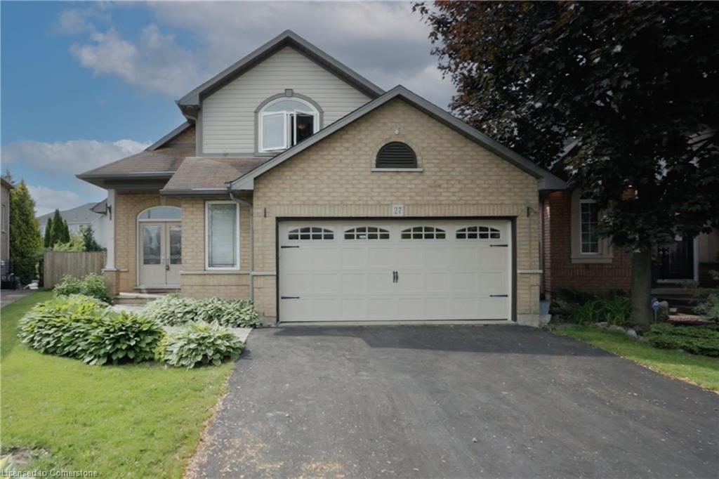 27 Surrey Drive Property Photo 1