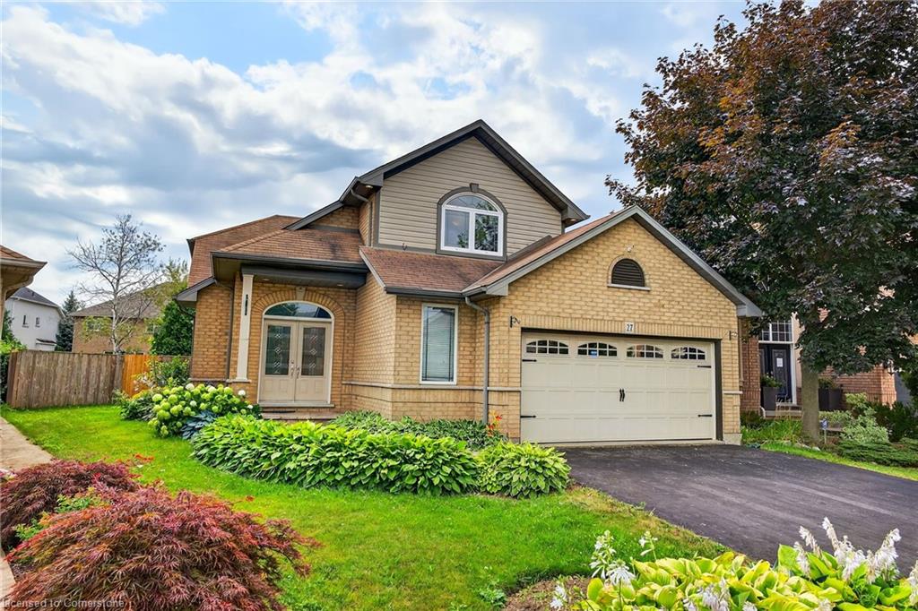 27 Surrey Drive Property Photo 2