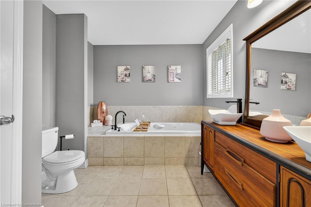 27 Surrey Drive Property Photo 16