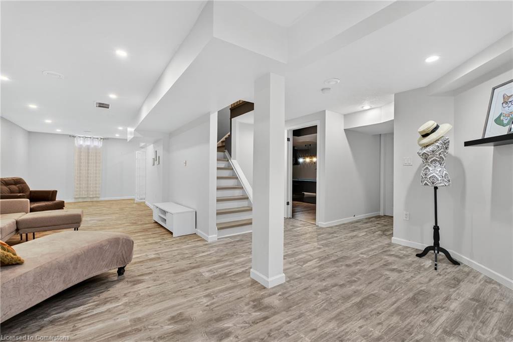 27 Surrey Drive Property Photo 20