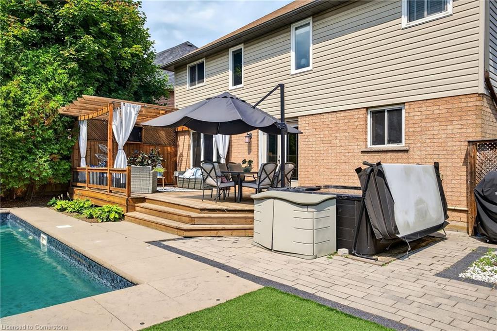 27 Surrey Drive Property Photo 25