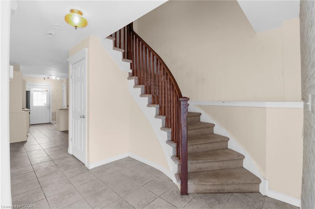 201 Carters Lane Property Photo 6
