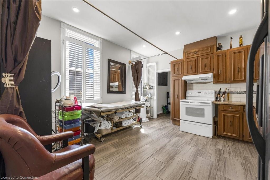 123 Market Street Property Photo 11