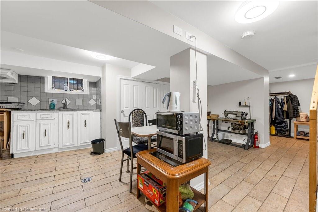 123 Market Street Property Photo 24