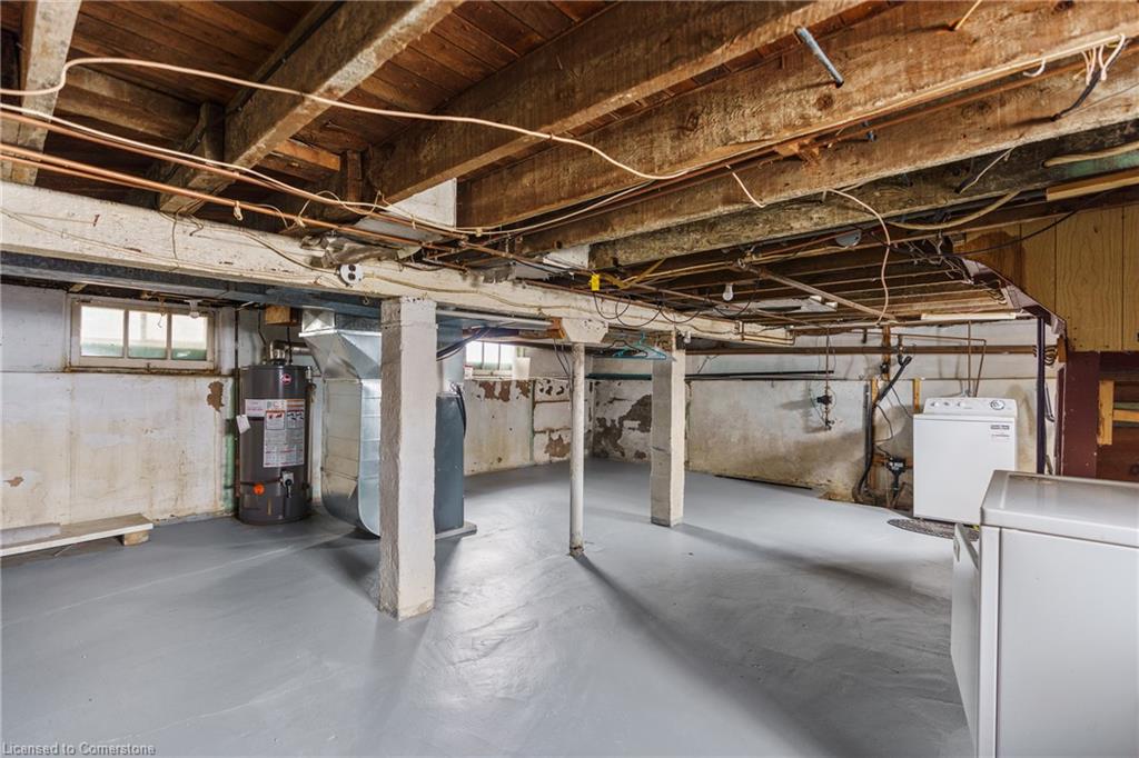 21 Bridge Street E Property Photo 16