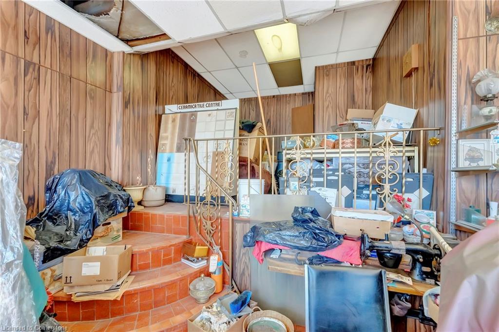 893 Barton Street E Property Photo 4