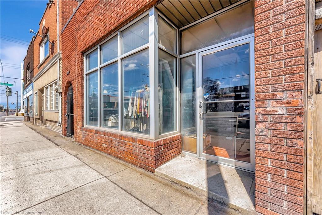 893 Barton Street E Property Photo 8
