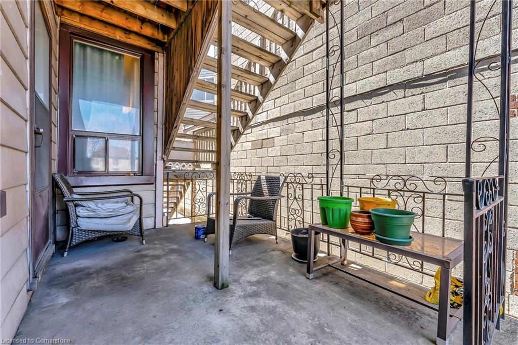 893 Barton Street E Property Photo 24