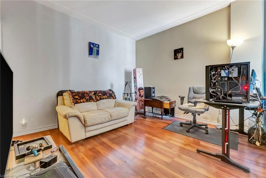 893 Barton Street E Property Photo 28