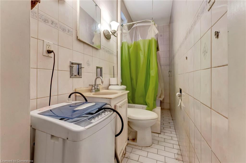 893 Barton Street E Property Photo 29