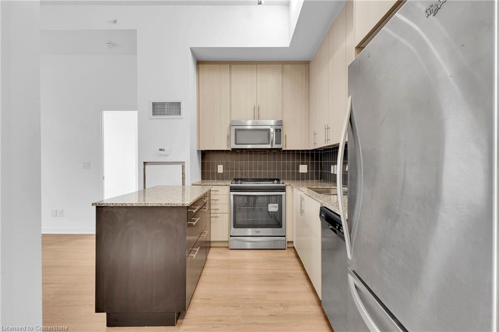 105-85 Duke Street W Property Photo 21