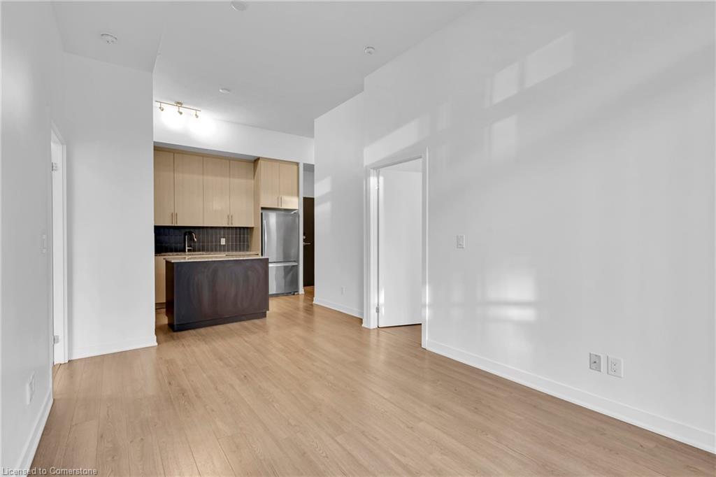 105-85 Duke Street W Property Photo 29