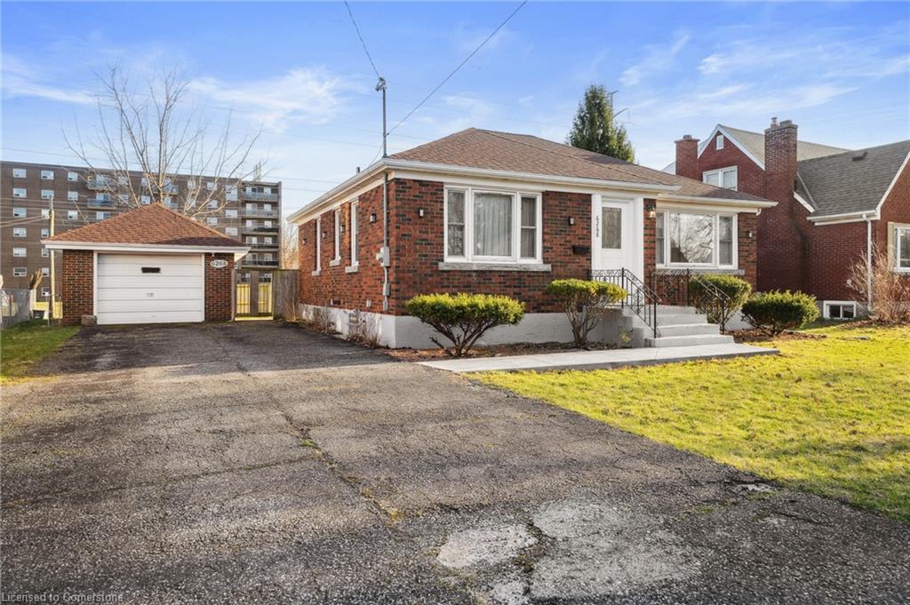 L2g 2m1 Real Estate Listings Main Image