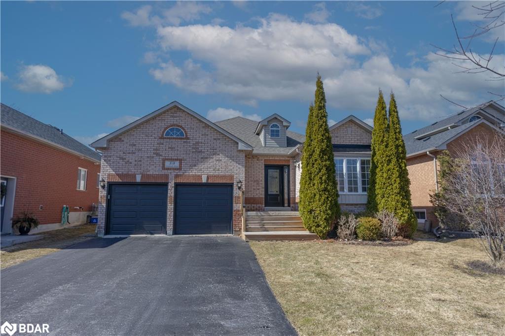 Algonquin Ridge & St John Paul I Real Estate Listings Main Image