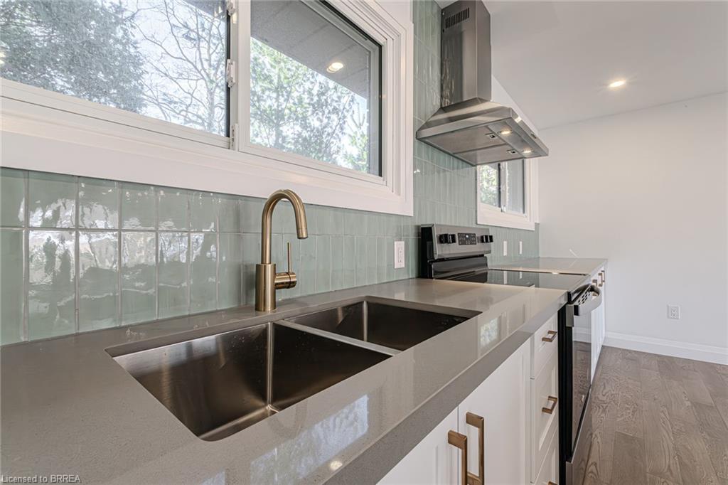 11 Ann Street Property Photo 17