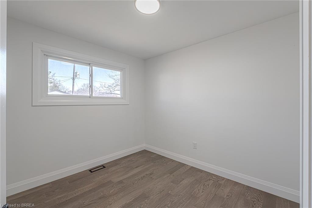 11 Ann Street Property Photo 27