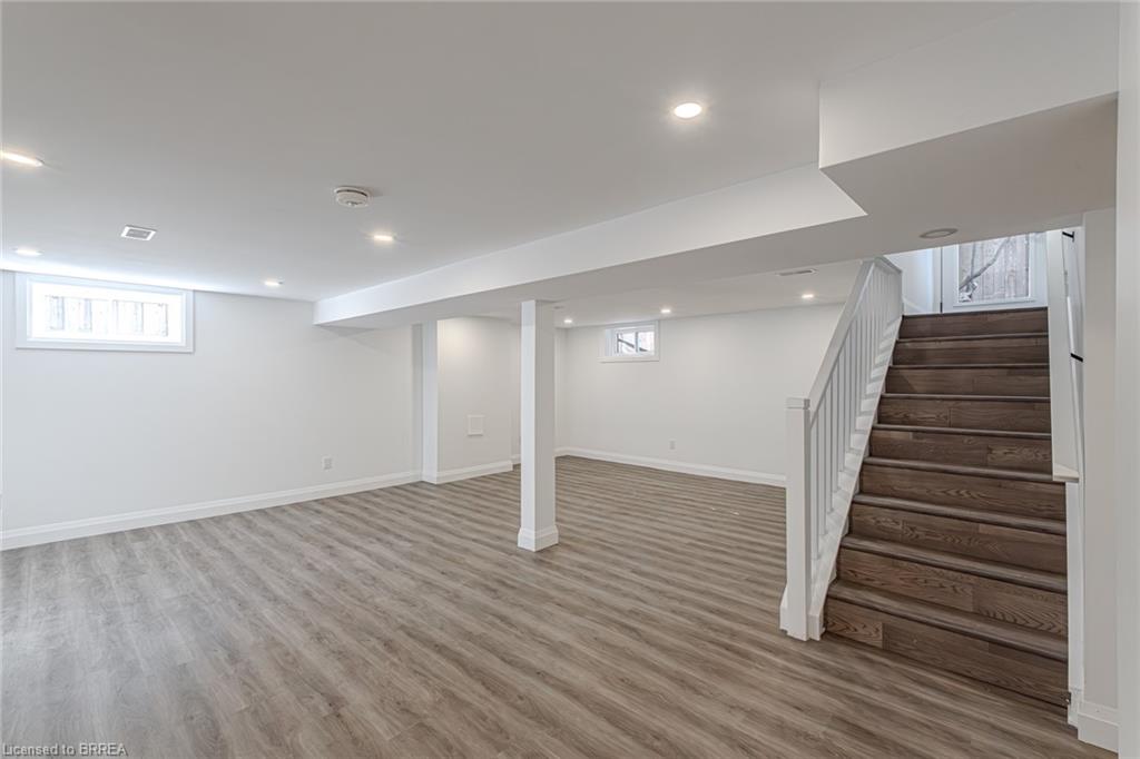 11 Ann Street Property Photo 32