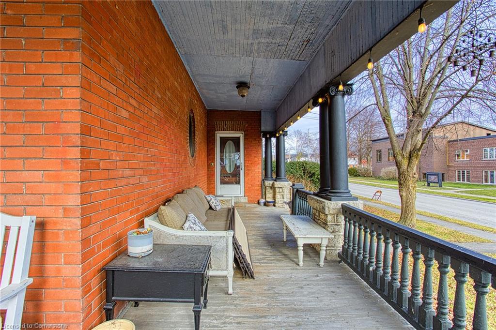 225 Broad Street E Property Photo 5