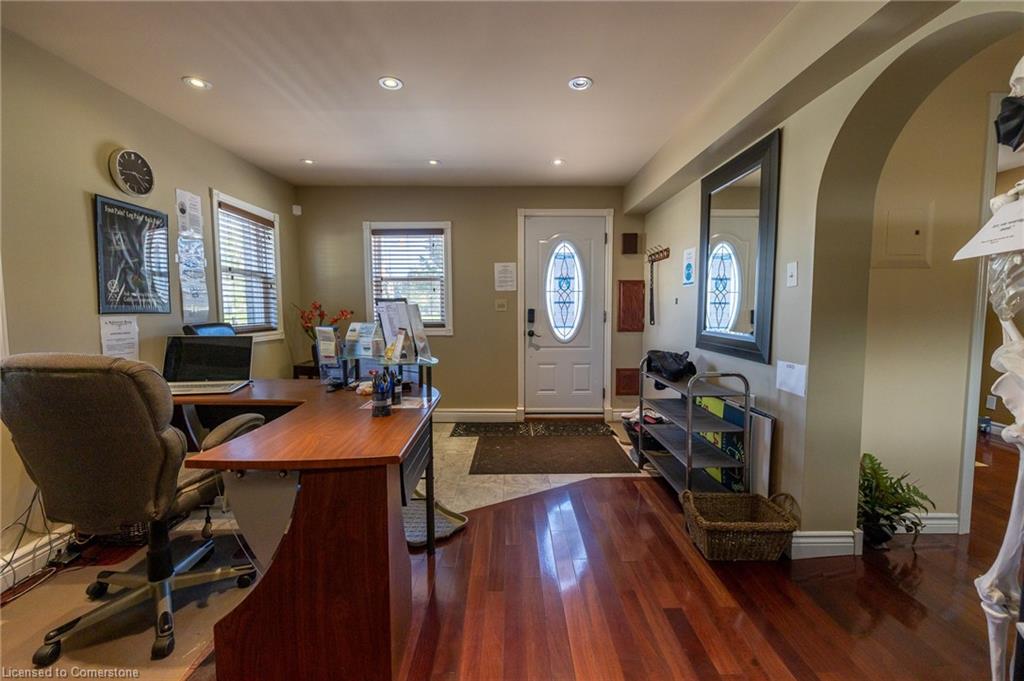 11 Belmont Avenue W Property Photo 10