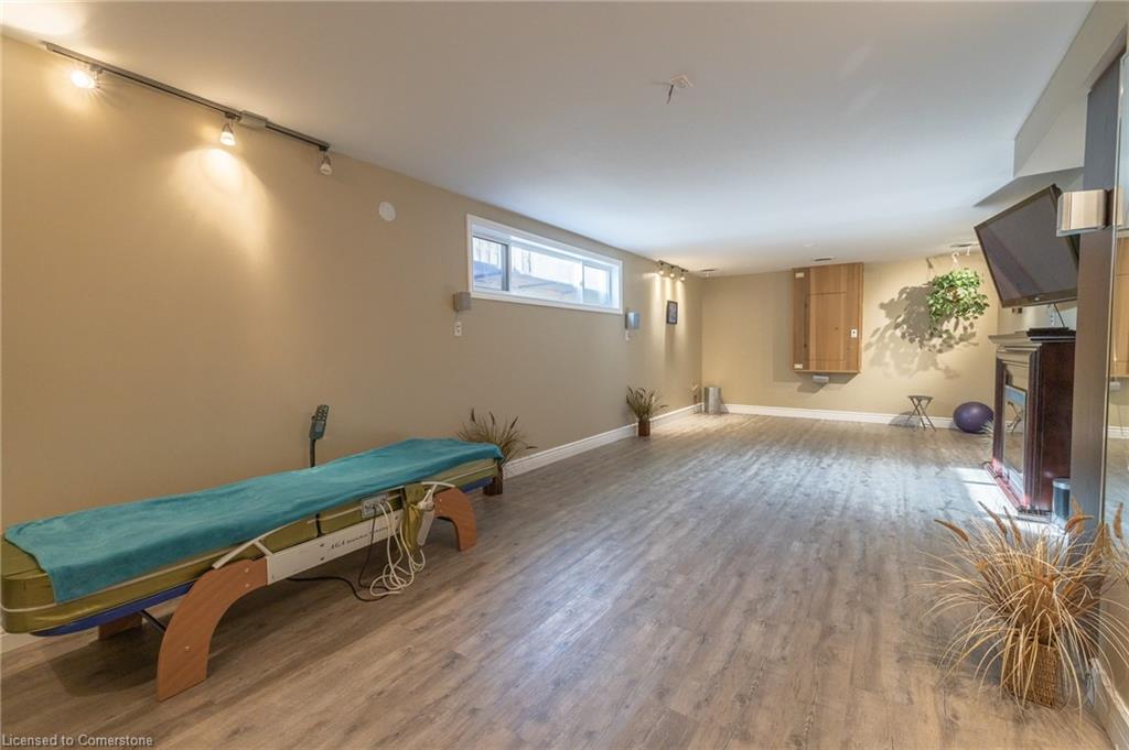 11 Belmont Avenue W Property Photo 13