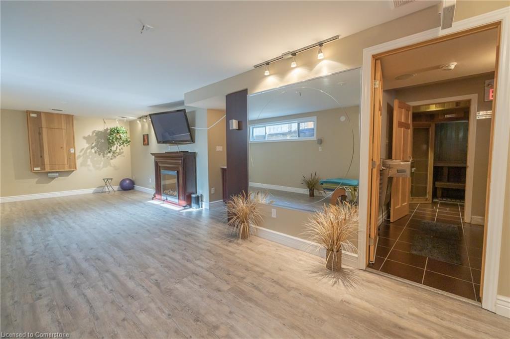 11 Belmont Avenue W Property Photo 15