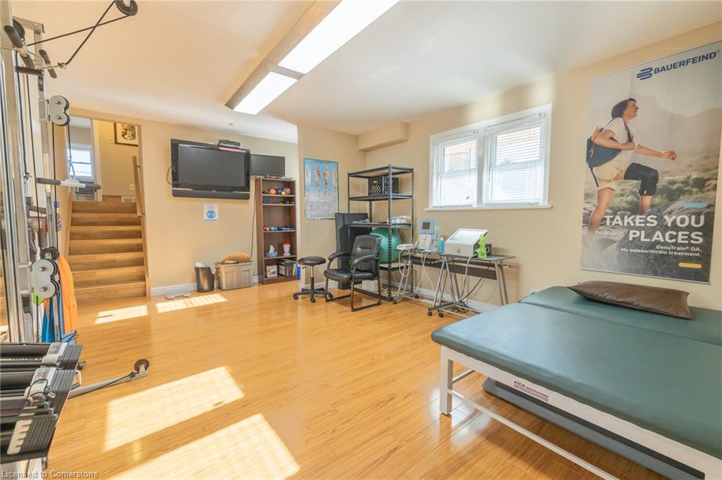 11 Belmont Avenue W Property Photo 20