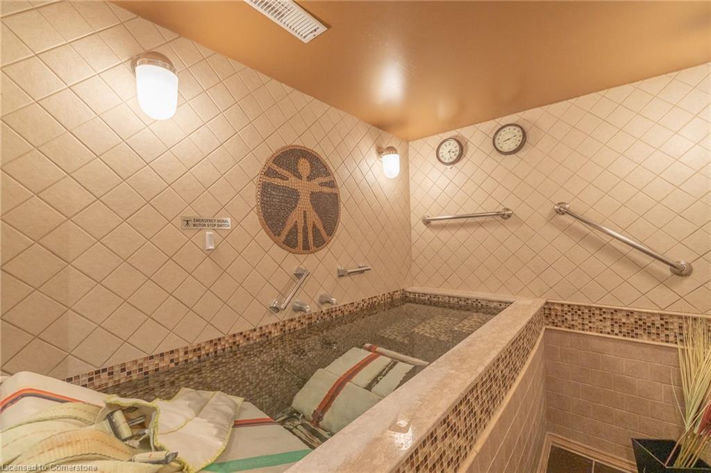 11 Belmont Avenue W Property Photo 25