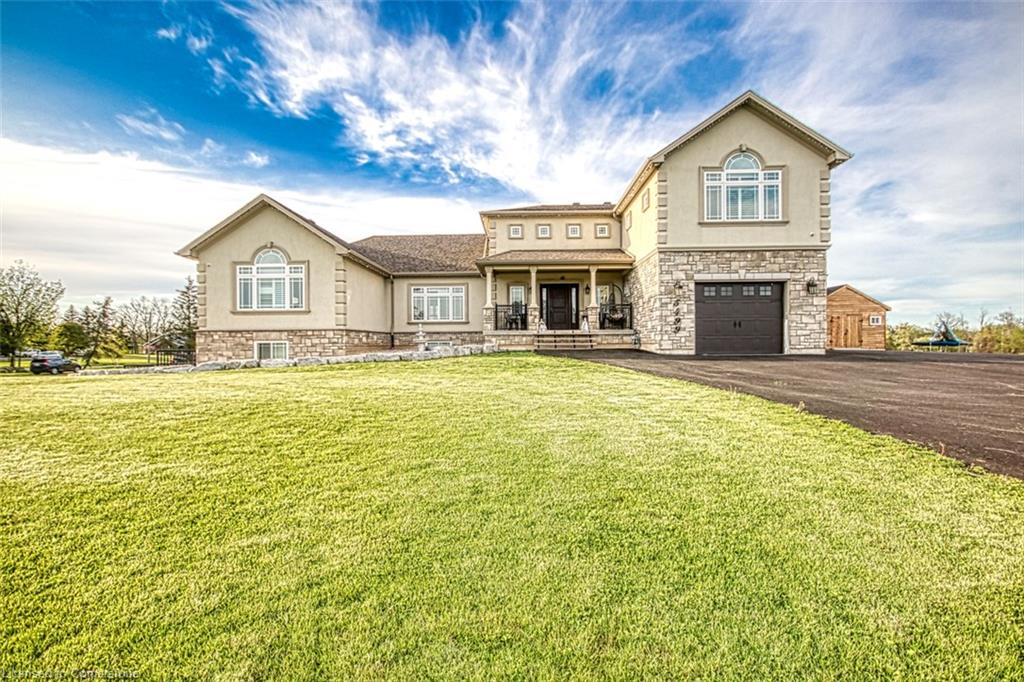 5499 Attema Crescent Property Photo 1