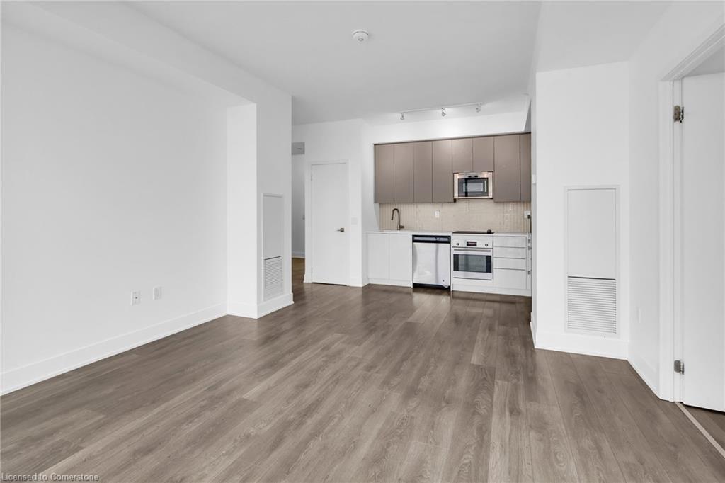 3207-2916 Highway 7 Property Photo 18