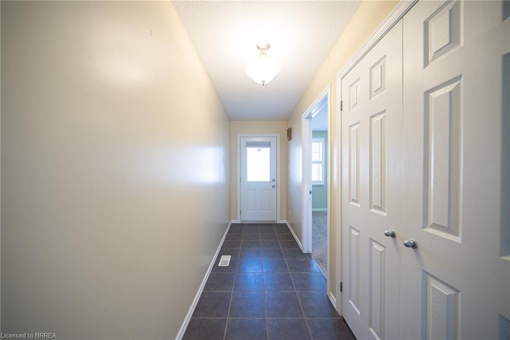 35-35 Stratford Terrace Property Photo 3