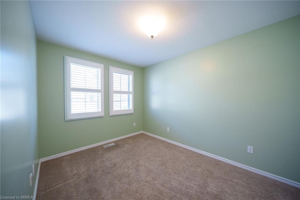 35-35 Stratford Terrace Property Photo 4
