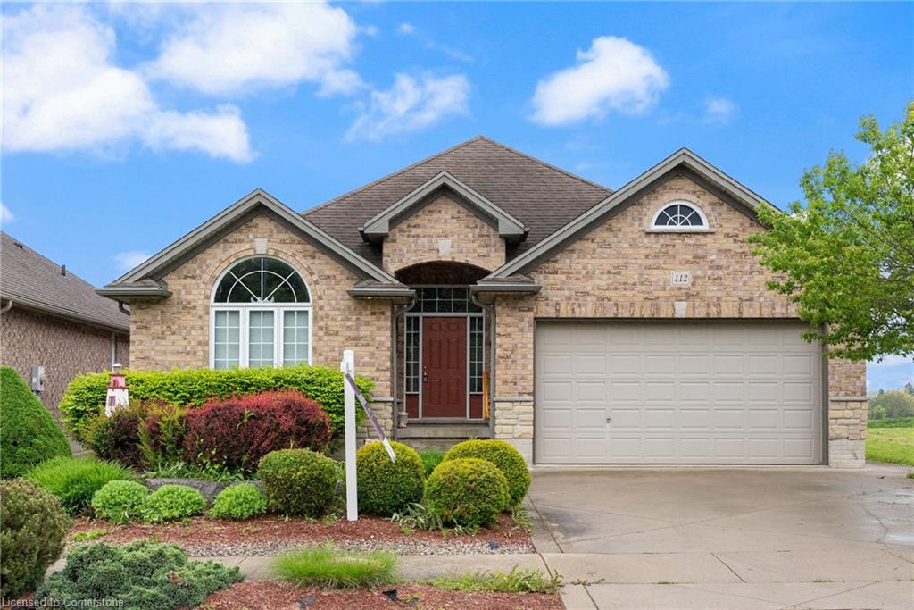 112 Willowdale Crescent