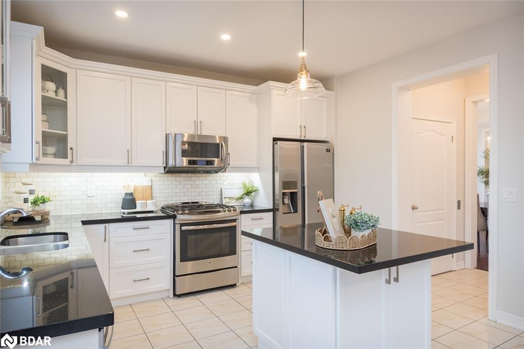 300 Mcgibbon Drive Property Photo 14