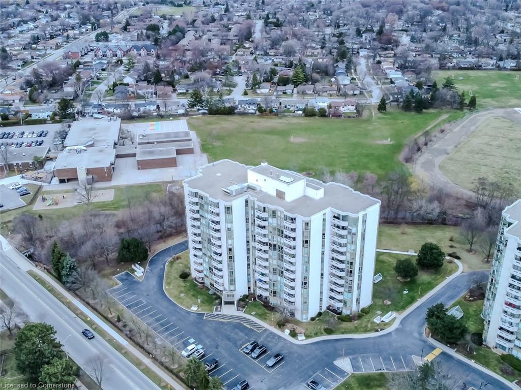 606-5090 Pinedale Avenue Property Photo 1