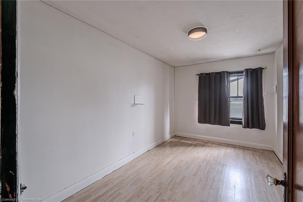 4 Albert Street Property Photo 33
