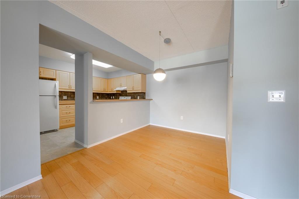 208-333 Lafontaine Road W Property Photo 6