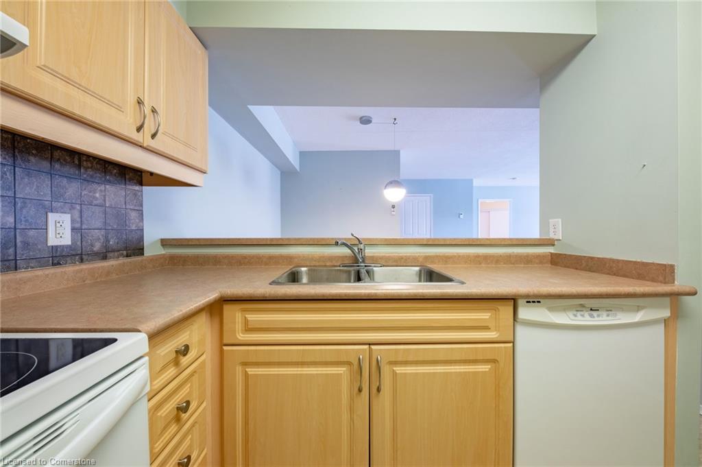 208-333 Lafontaine Road W Property Photo 9