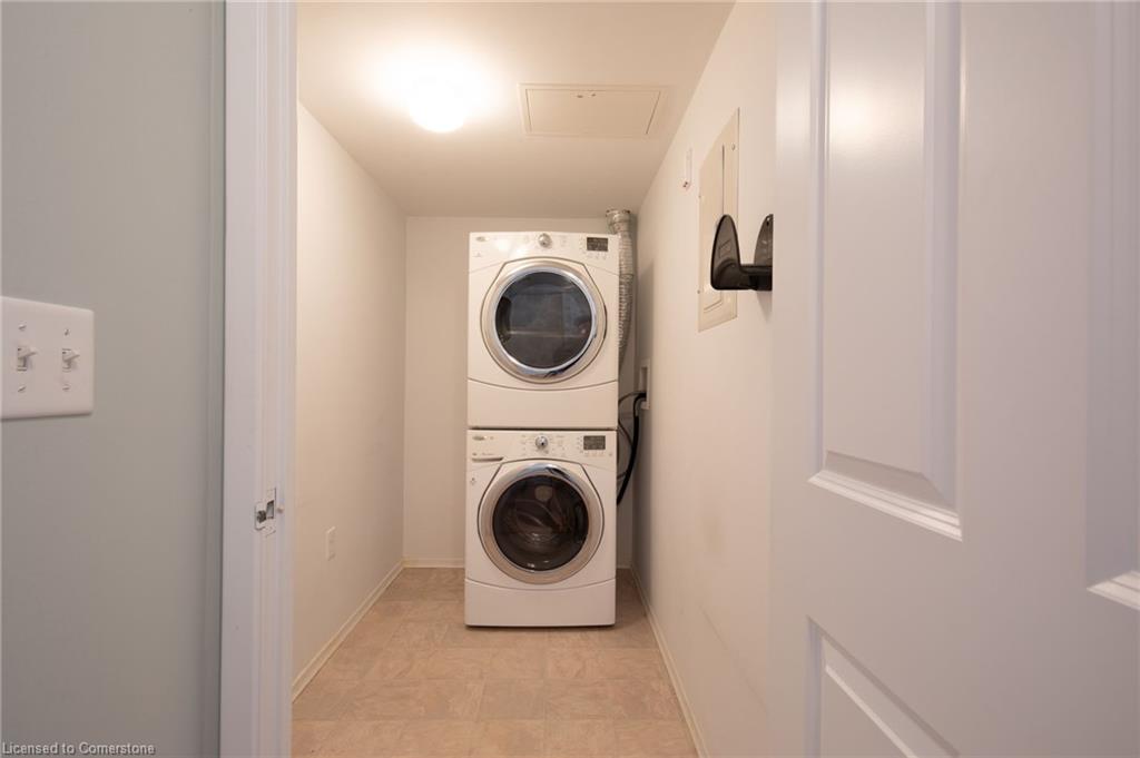 208-333 Lafontaine Road W Property Photo 12