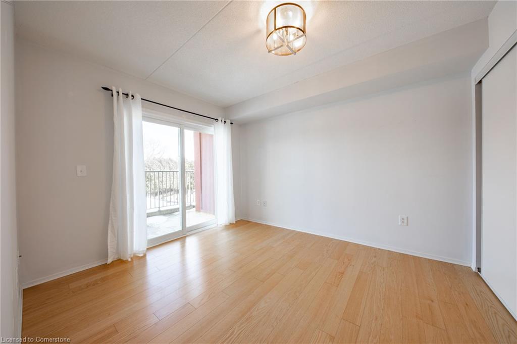 208-333 Lafontaine Road W Property Photo 13