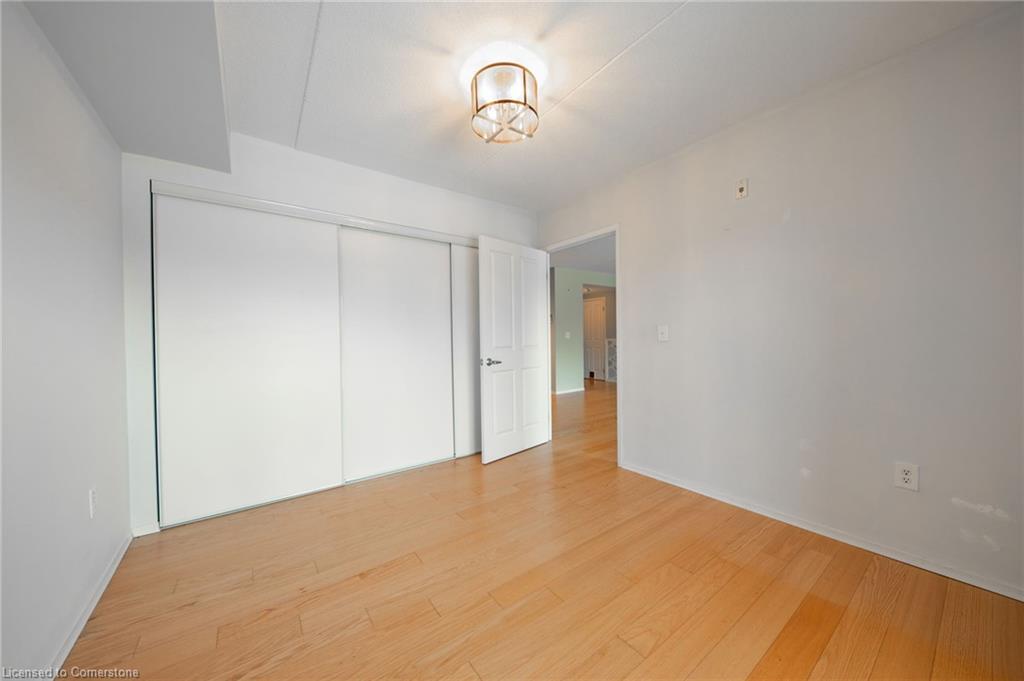 208-333 Lafontaine Road W Property Photo 14