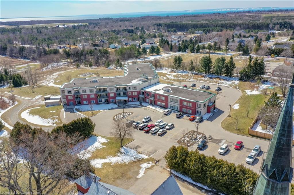 208-333 Lafontaine Road W Property Photo 22
