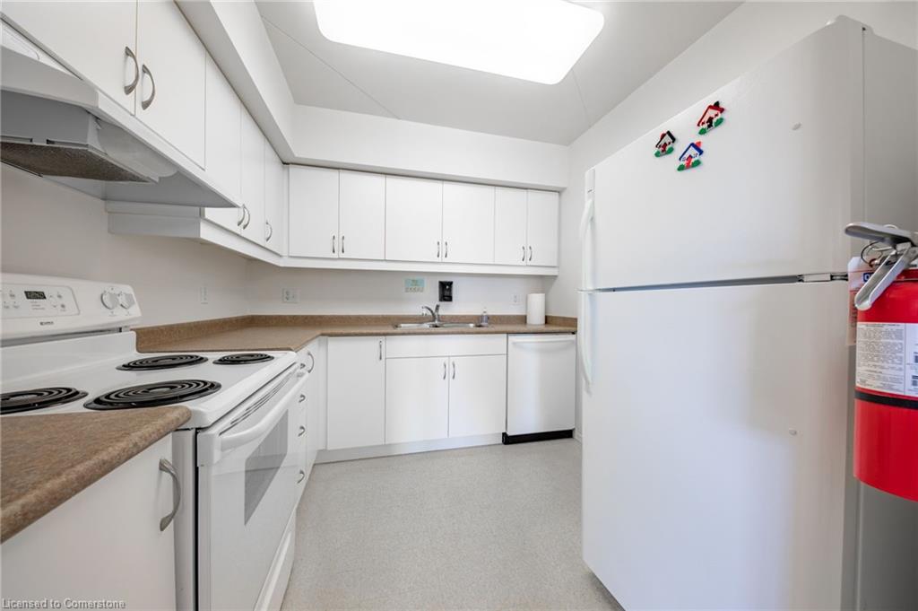 208-333 Lafontaine Road W Property Photo 29