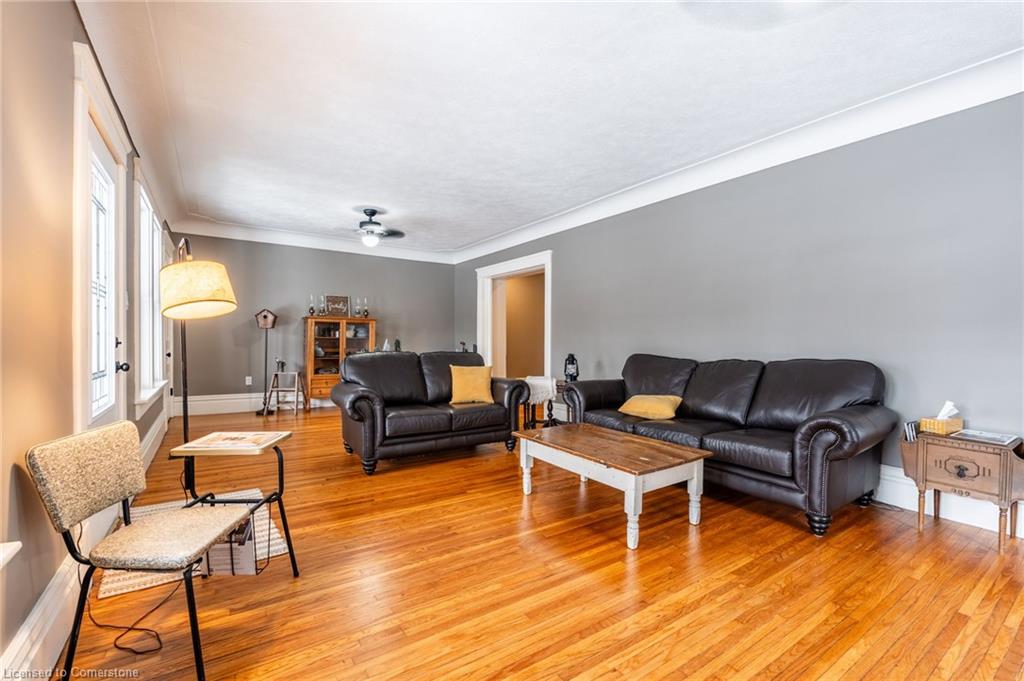 1 Erie Avenue S Property Photo 9