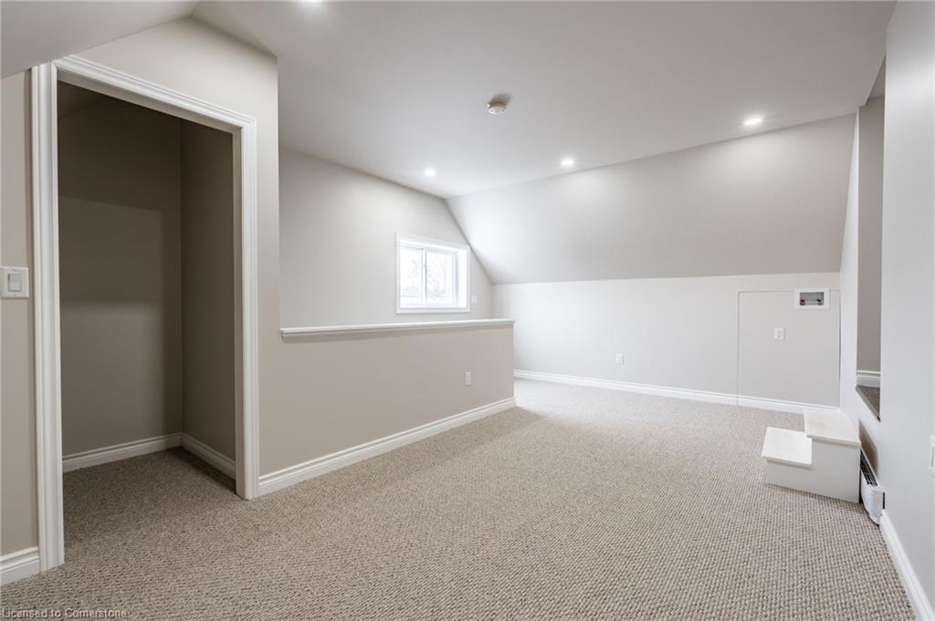 1 Erie Avenue S Property Photo 31