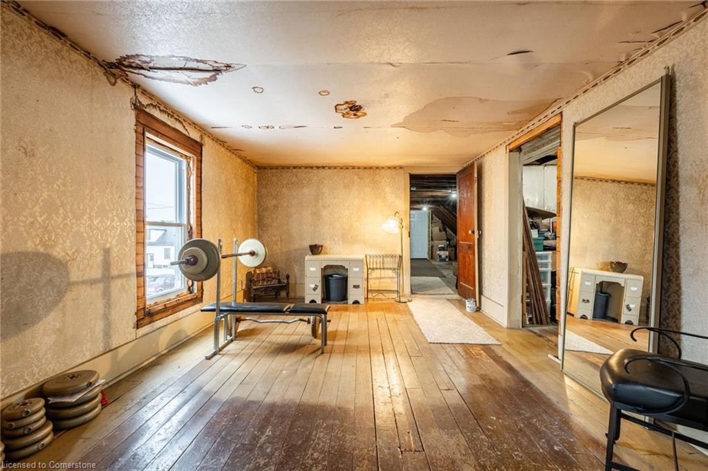 1 Erie Avenue S Property Photo 34