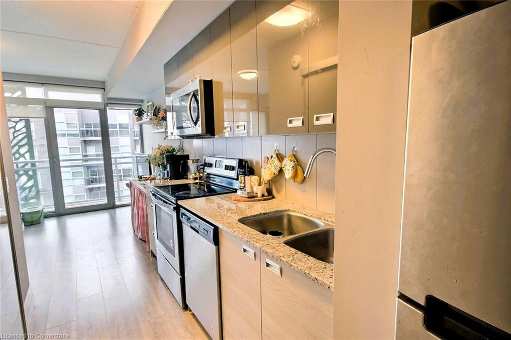 504-250 Albert Street Property Photo 4