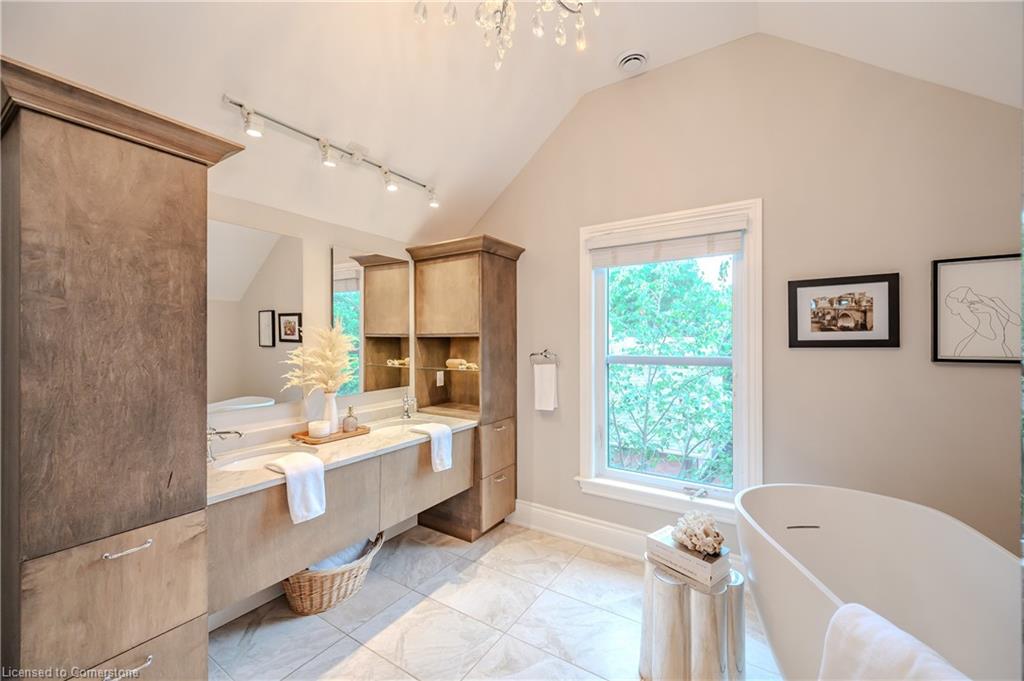 42 Liverpool Street Property Photo 34