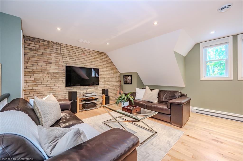42 Liverpool Street Property Photo 37
