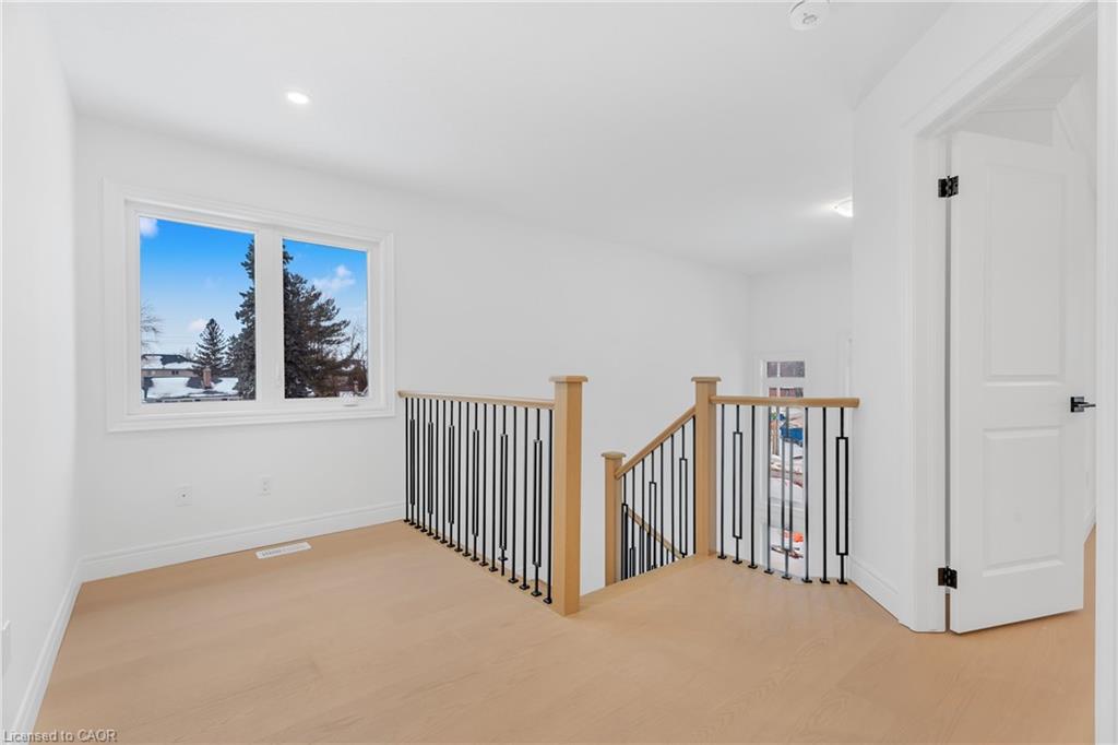 22 Roselawn Avenue Property Photo 12