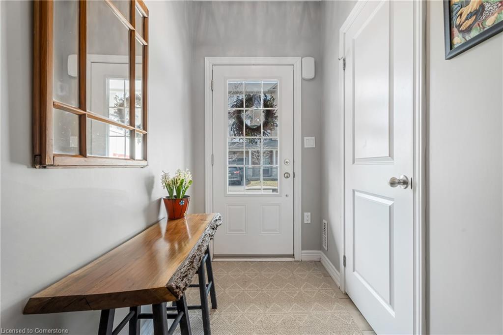 19-122 Dundas Street E Property Photo 2
